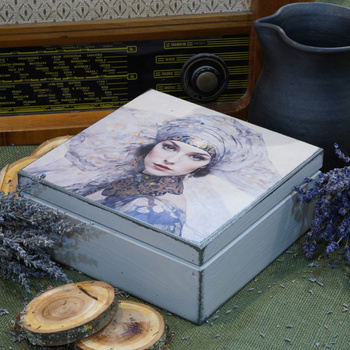 KWADRATOWA SKRZYNKA ZIMOWA KOBIETA