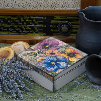 KWADRATOWA SKRZYNKA BRATKI