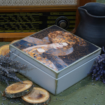 KWADRATOWA SKRZYNKA VELVET